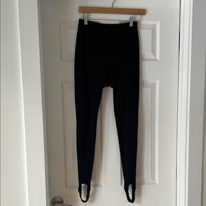 LESET Black Stirrup Legging Medium